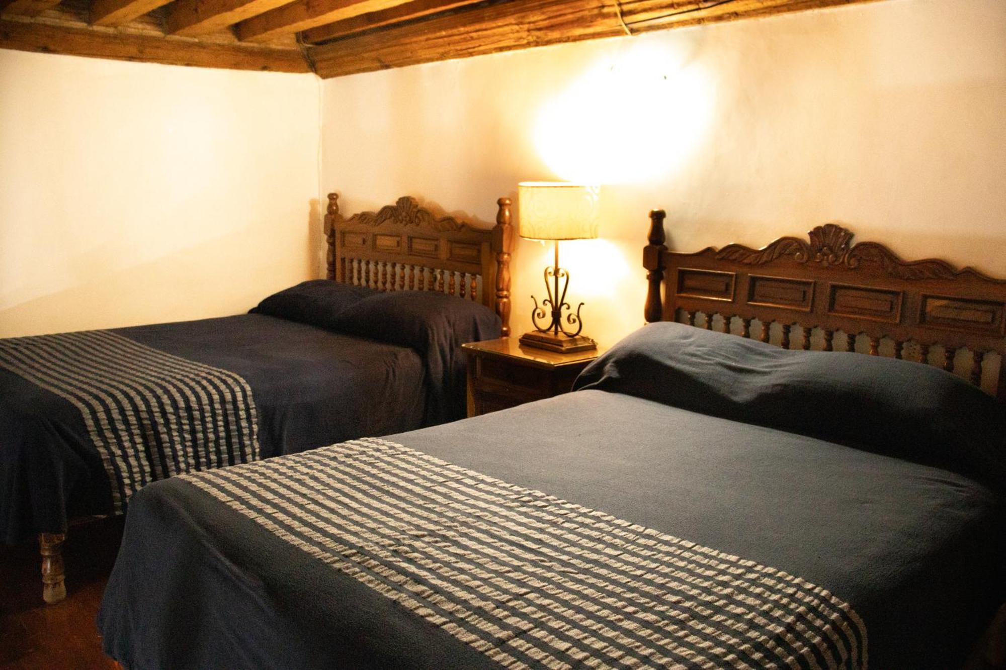 Hotel Los Escudos Pátzcuaro Buitenkant foto