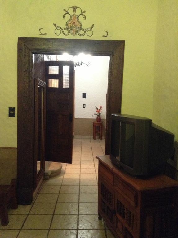 Hotel Los Escudos Pátzcuaro Buitenkant foto